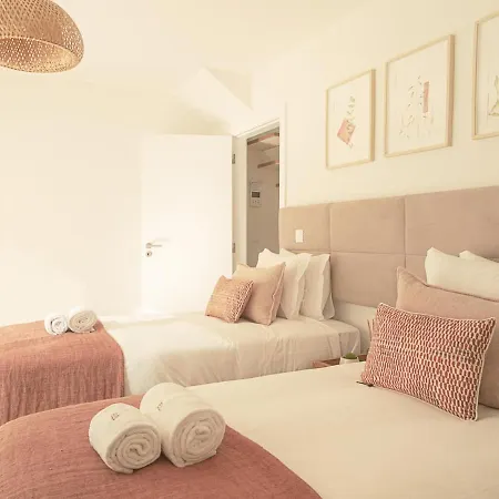 Liberdade Spacious Duplex With Ac 公寓 *