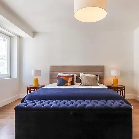 Liberdade Spacious Duplex With Ac Appartement