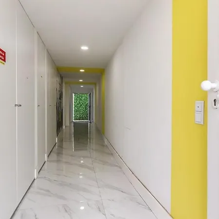 Apartament Liberdade Spacious Duplex With Ac